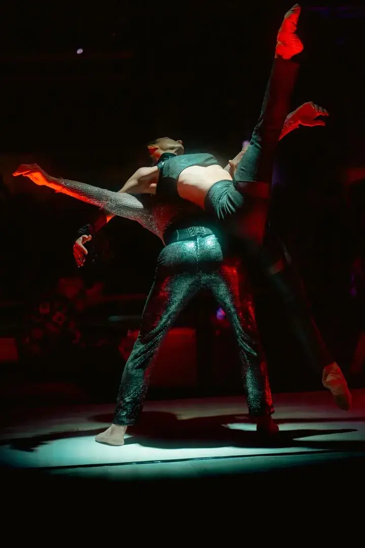 Performance-Teaser